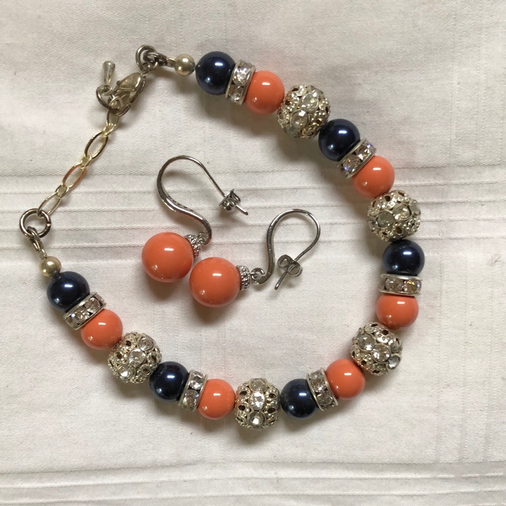 Coral earring and bracelet set
